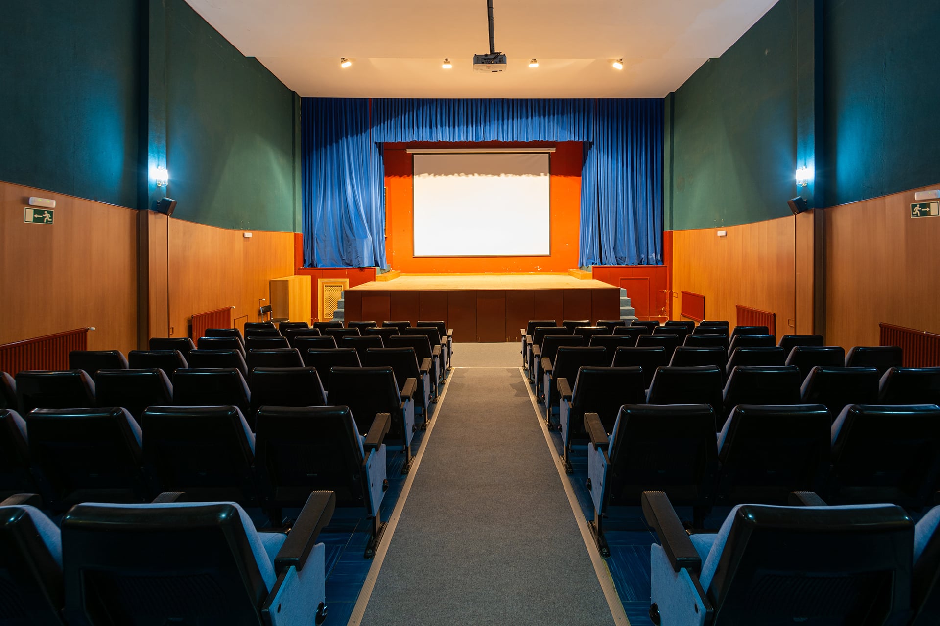 Salón de Actos Residencia Juan Pablo II